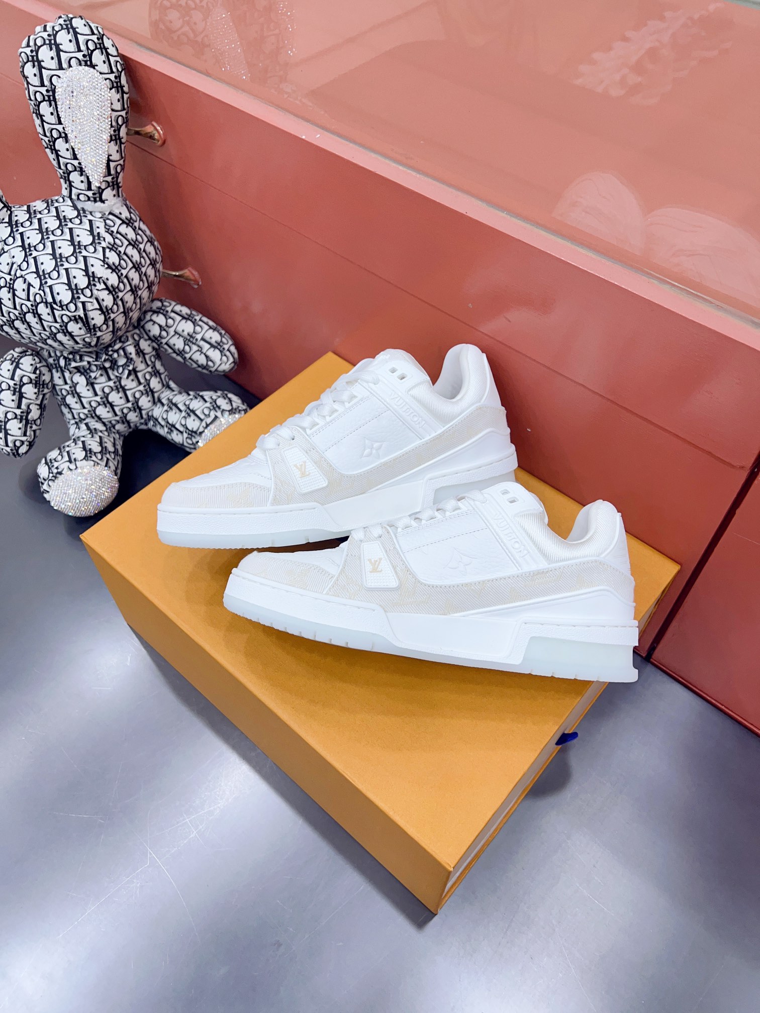LV Trail Vintage Sneakers - Image 7